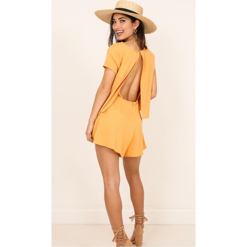 Showpo. Sunny Dayz Playsuit Romper Size 6